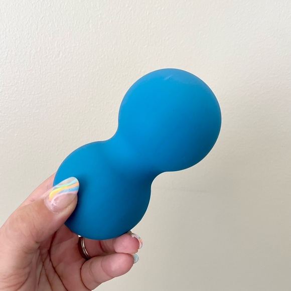 Double Lacrosse Ball & Mobility Ball Deep Tissue Tool for Myofascial Release - Picture 1 of 5